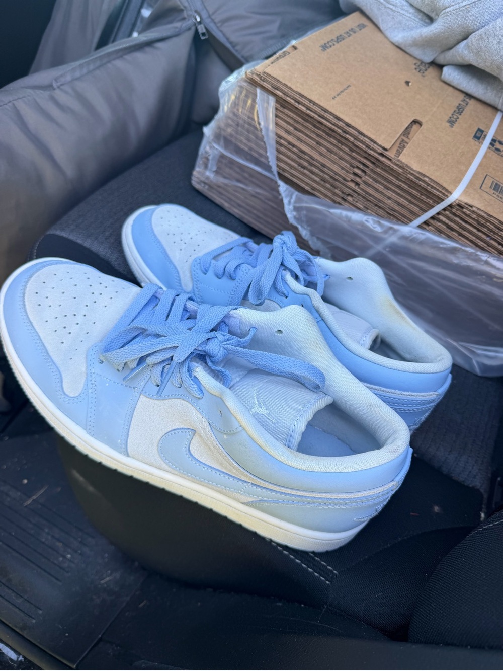 Powder Blue Jordan 1 Low - Picture 1 of 3